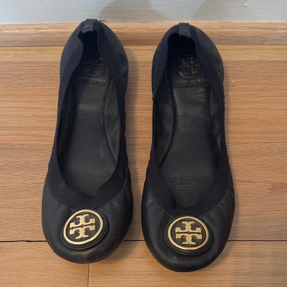 Tory Burch Navy Blue Ballet Flats with Gold Emblem